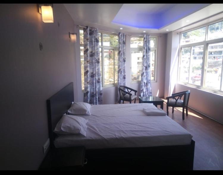 Hotel-78 Pithorāgarh 외부 사진